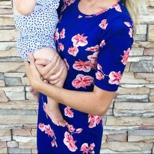 💕💕💕ISO this Lularoe Julia Dress💕💕💕